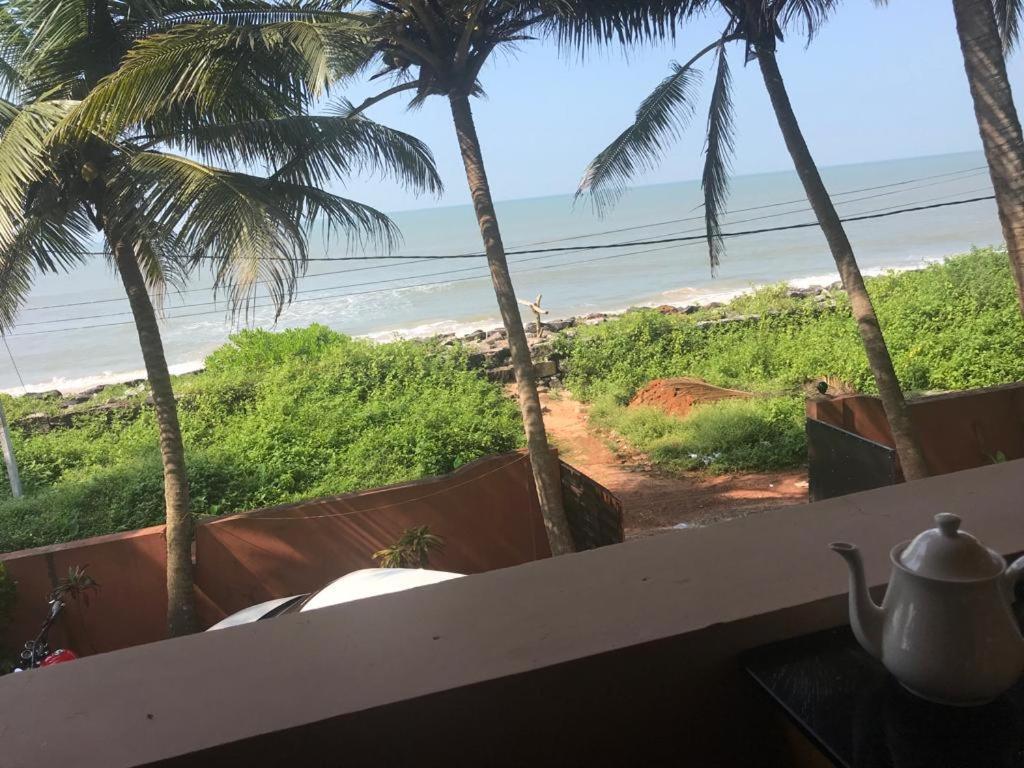 Kizhunna Rock Beach House كانور المظهر الخارجي الصورة