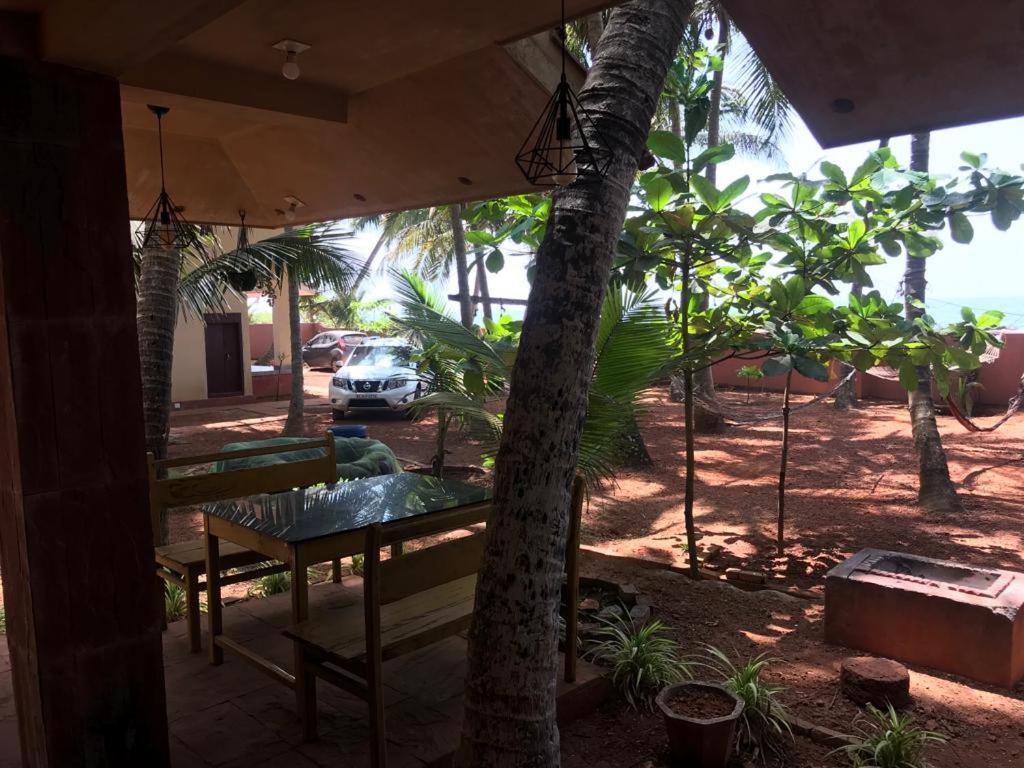 Kizhunna Rock Beach House كانور المظهر الخارجي الصورة